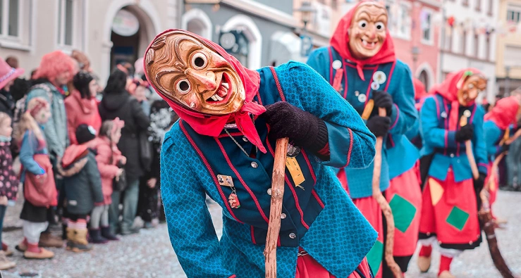Alemannische Fasnacht mit Hexen Alemannische Fasnacht mit Hexen
